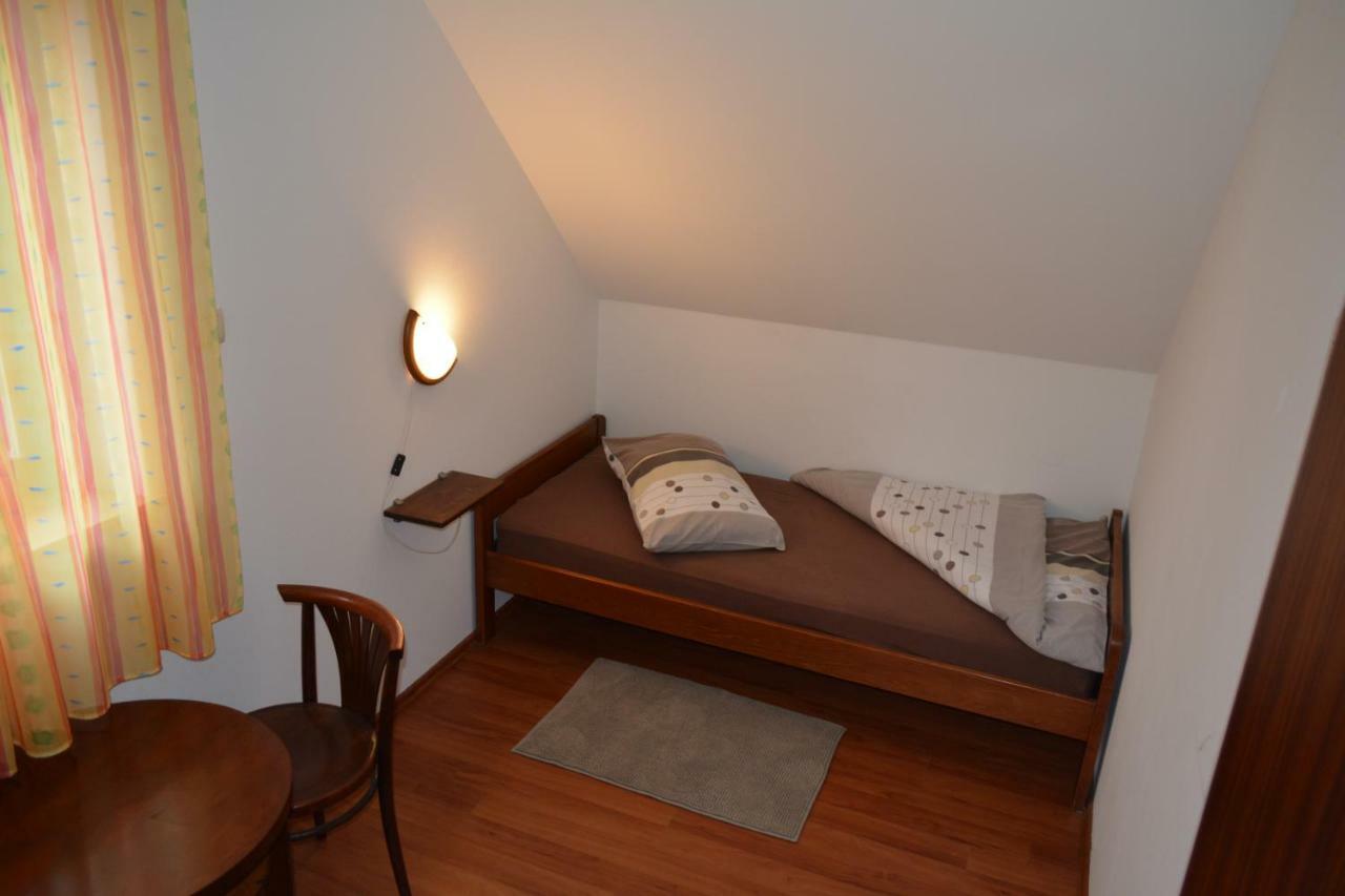Holiday Home Coprnicka Hisa Skrad Dış mekan fotoğraf